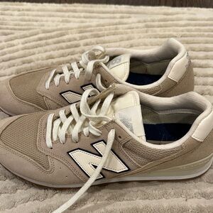 New Balance 996 sneakers